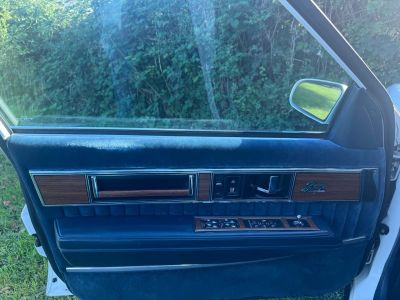 Billede af 1987 Oldsmobile Regency 98